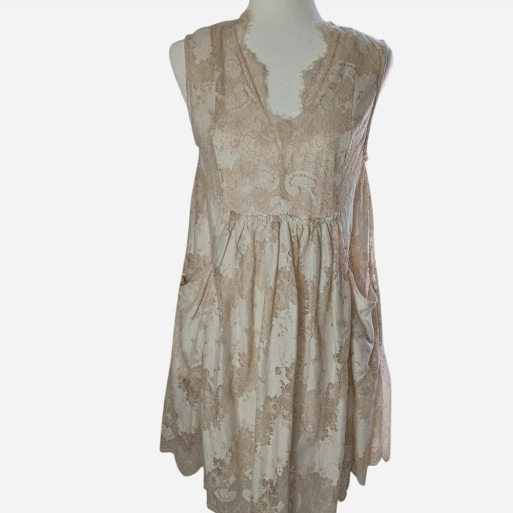 Umgee Elegant Cream and Tan Dress